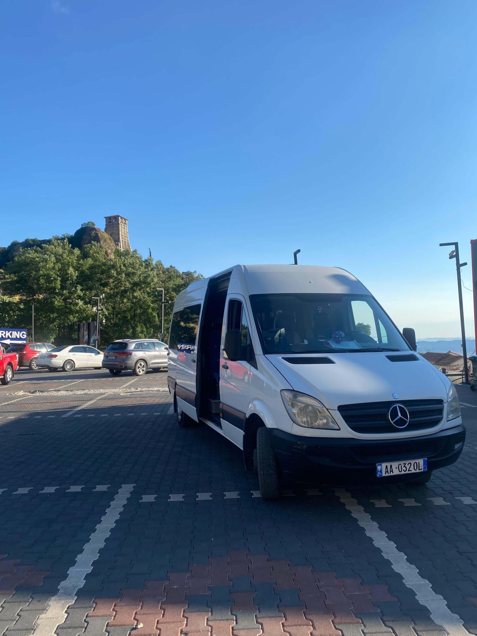 Sprinter Mercedes Transport in Albania